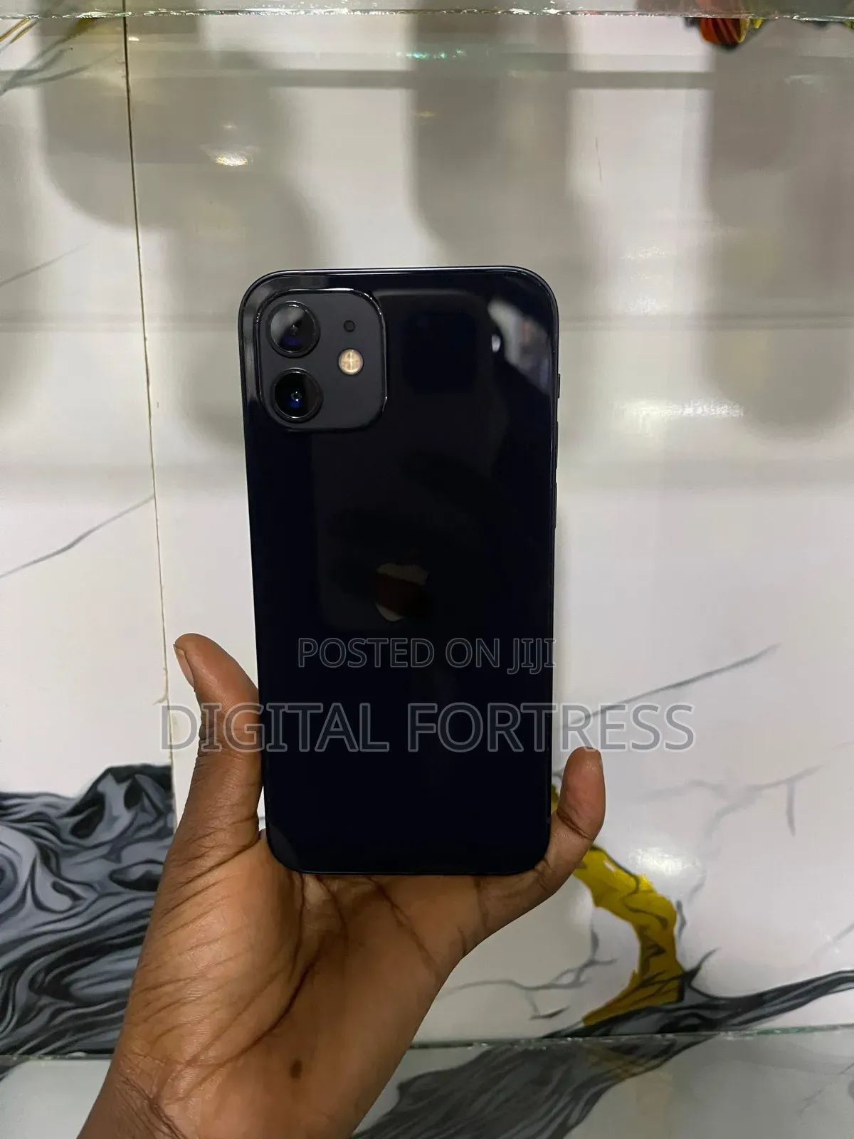 Apple iPhone 12 64 GB Black