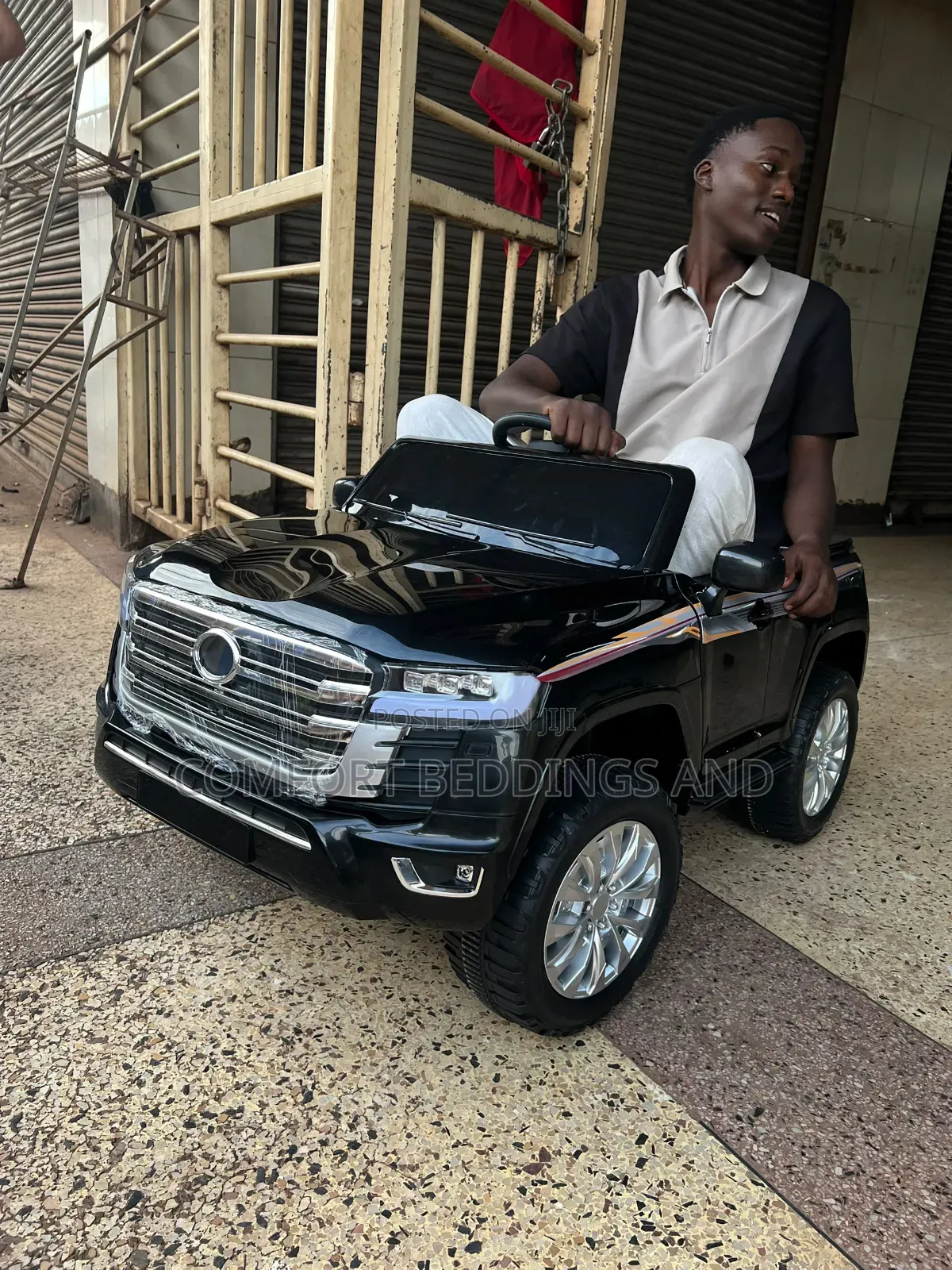 Land Cruiser Rechargeable Car Black
