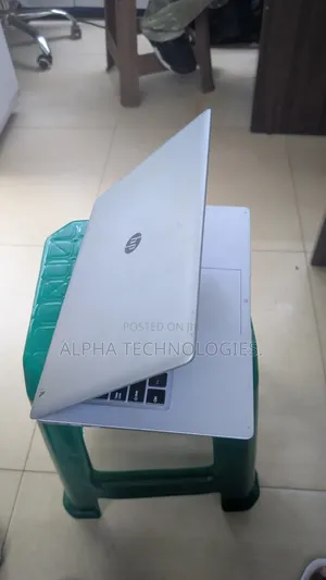 Laptop HP 6GB Intel Celeron SSD 128GB