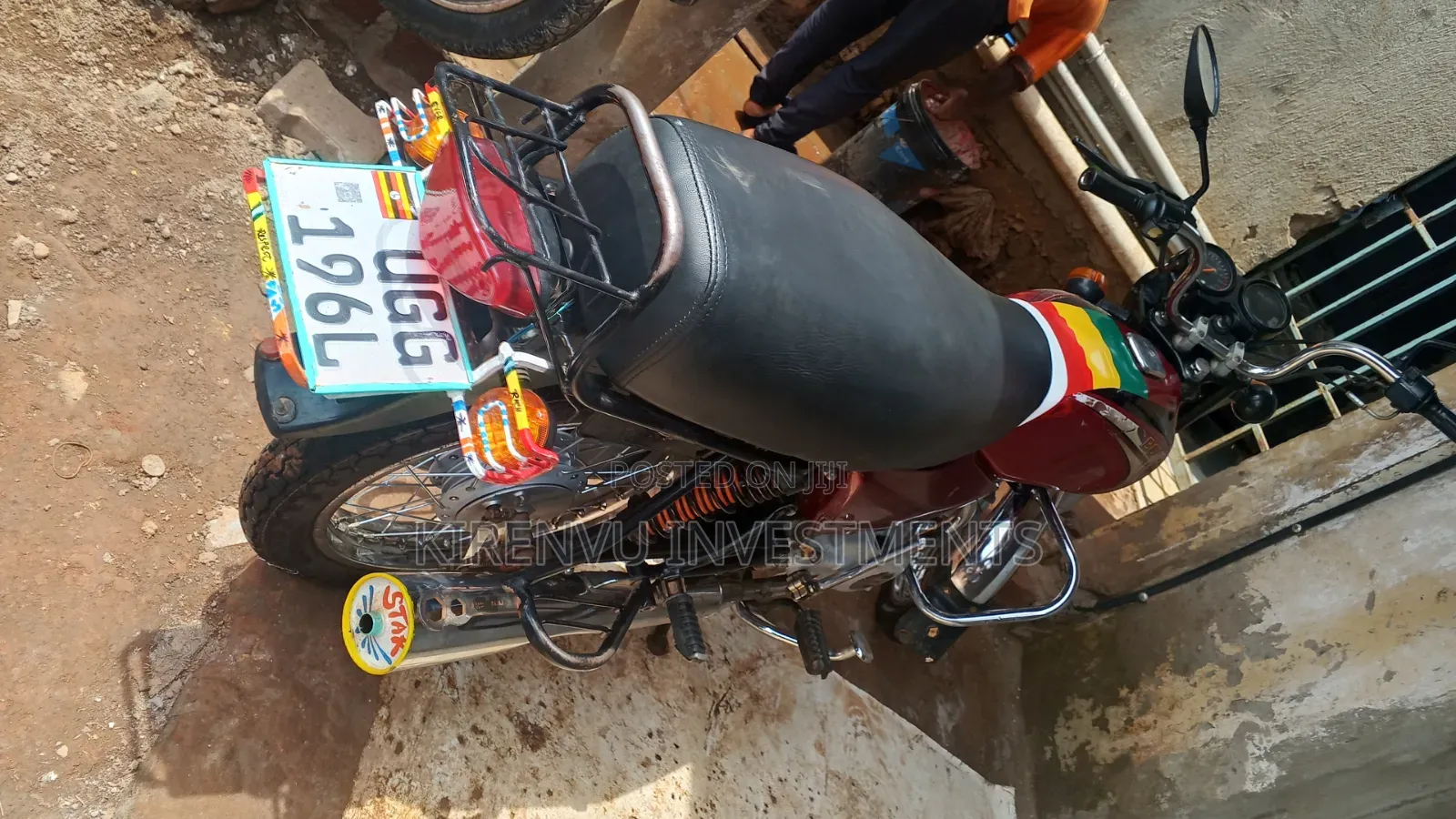 Bajaj Boxer 100 2022 Red