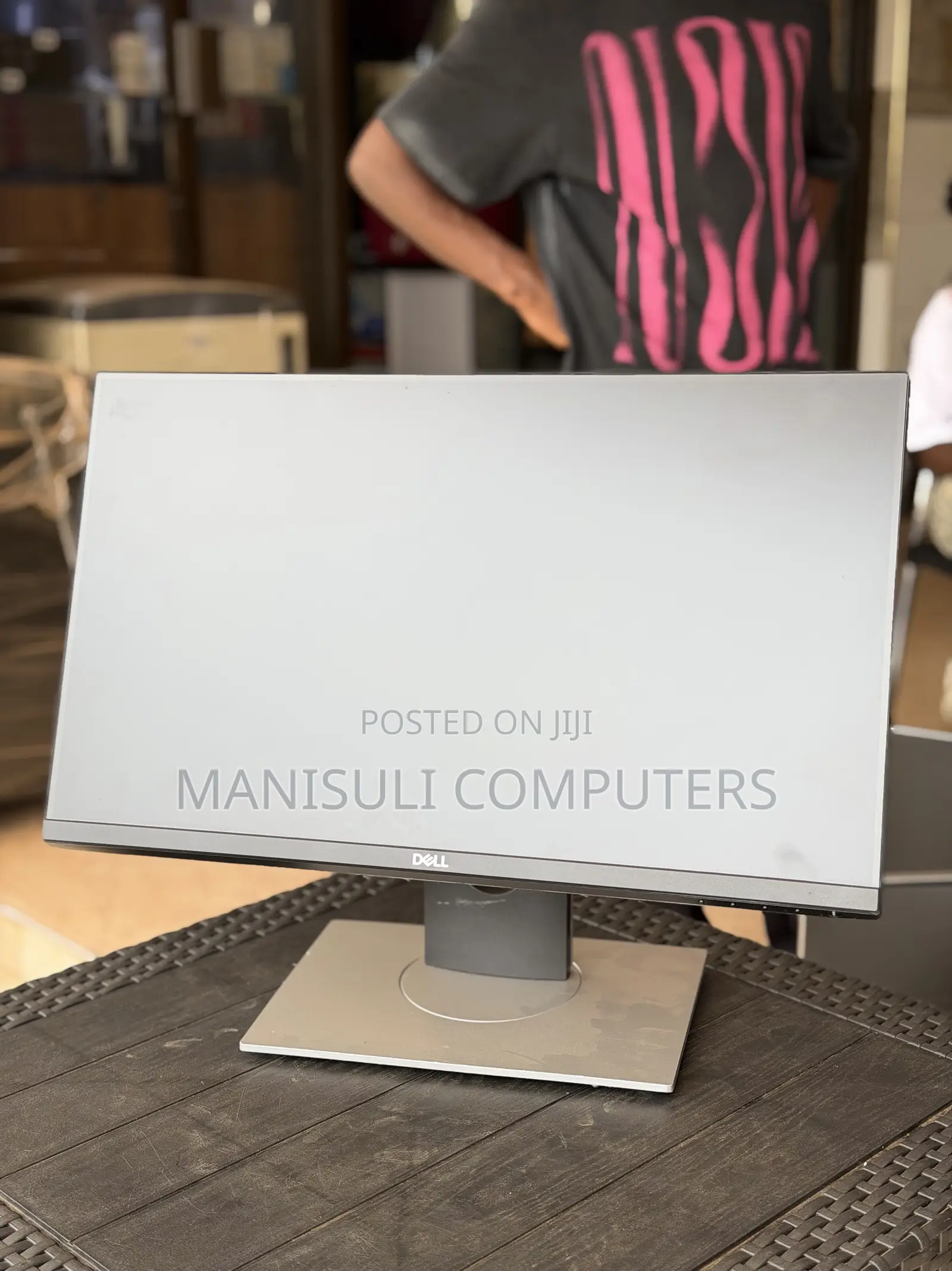 IPs 24 Inch Screen Ultra