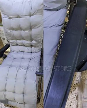 Padded Zero Gravity Reclining Chair