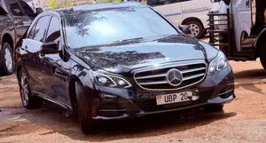 Mercedes-Benz E300 2013 Black