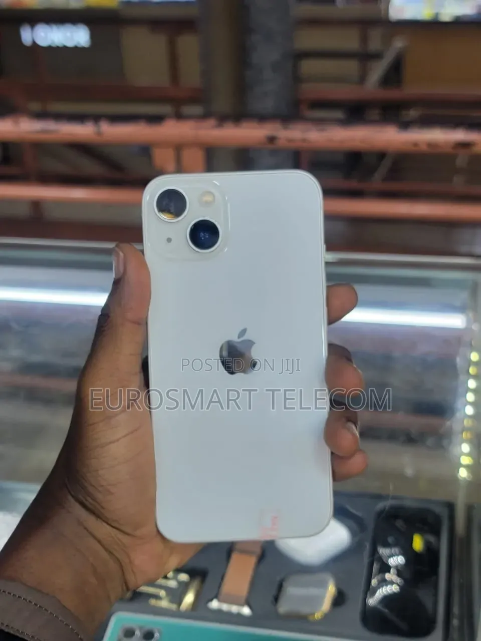 Apple iPhone 13 256 GB White