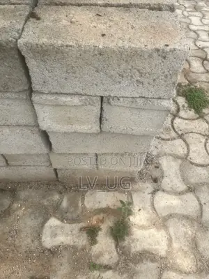 Full Cement/Concrete Blocks