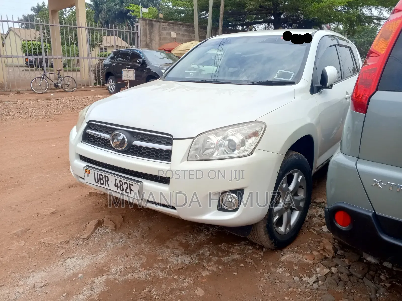 Toyota RAV4 2010 White