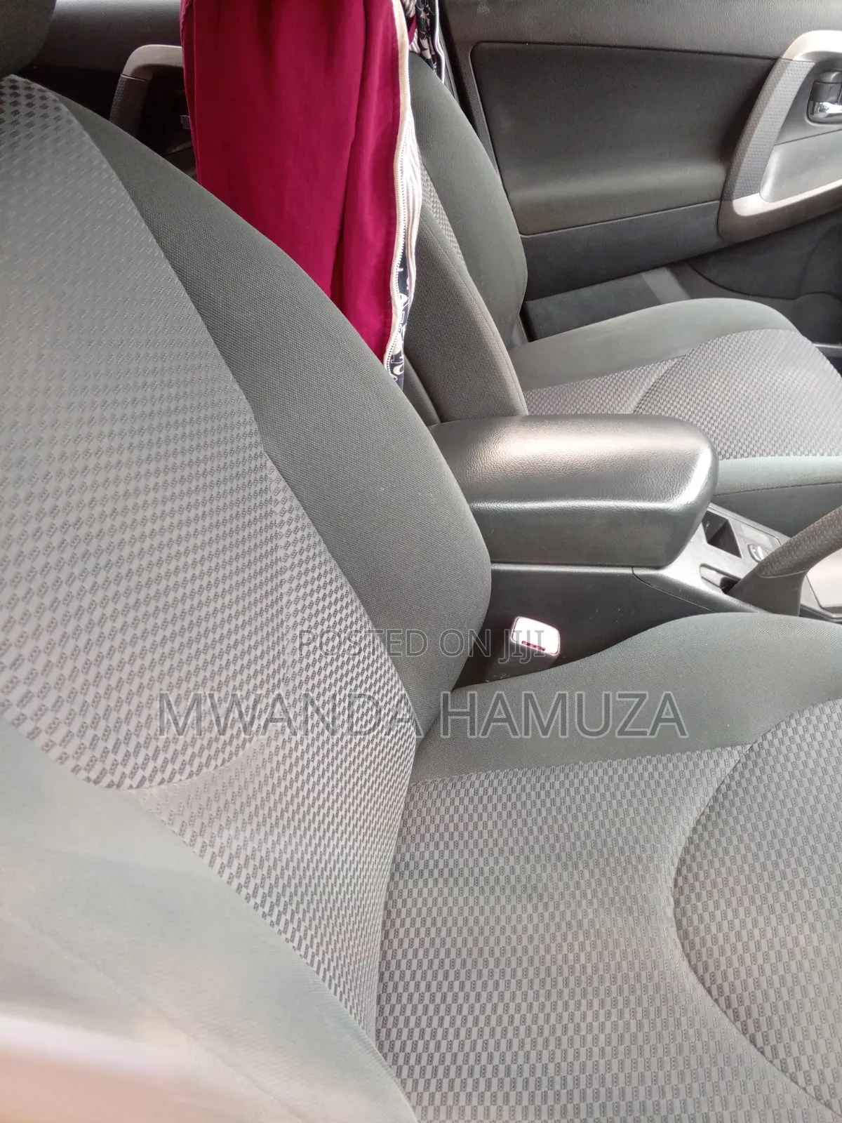 Toyota RAV4 2010 White