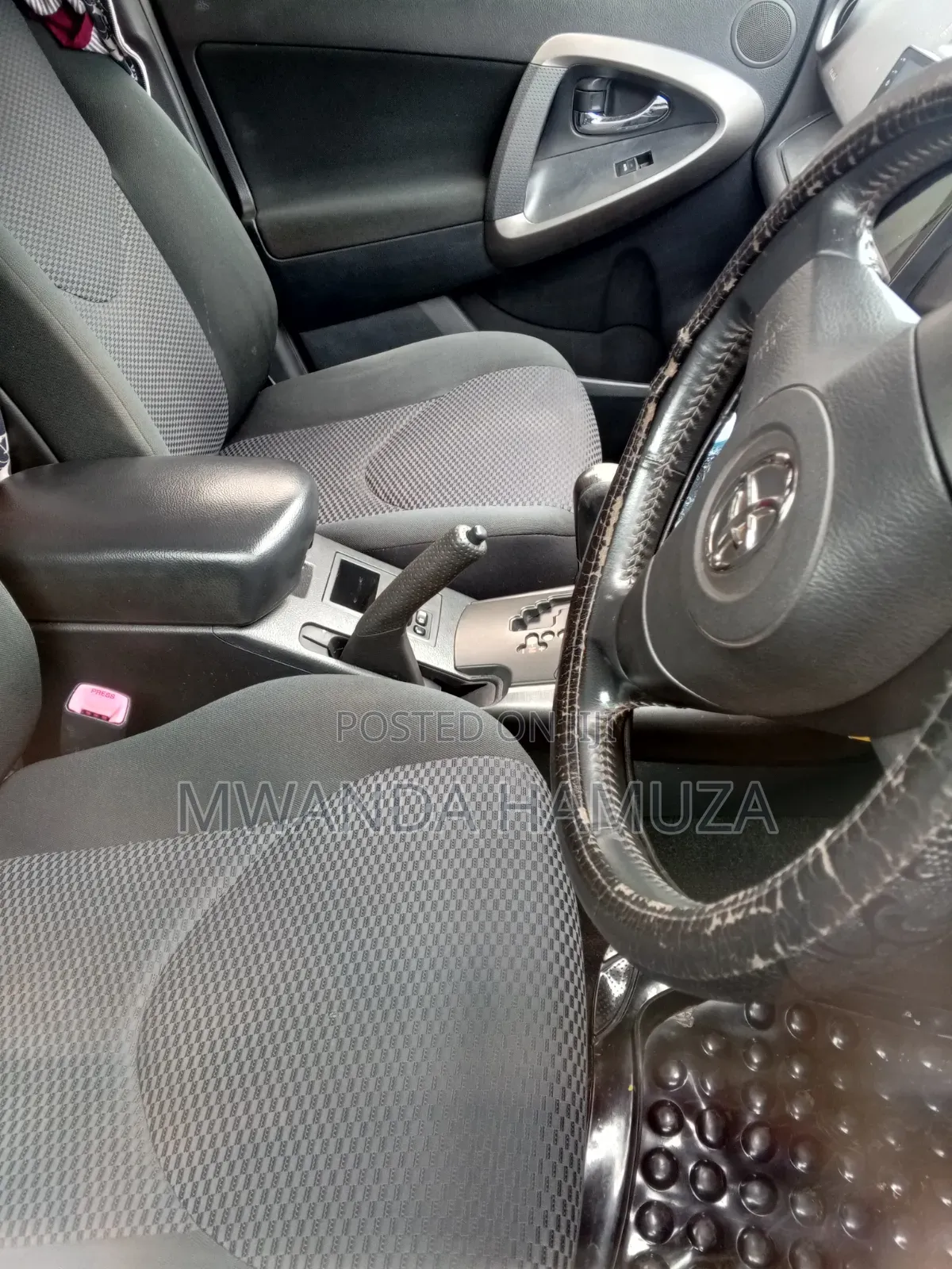 Toyota RAV4 2010 White