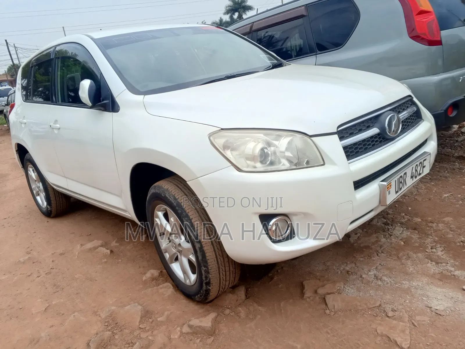 Toyota RAV4 2010 White