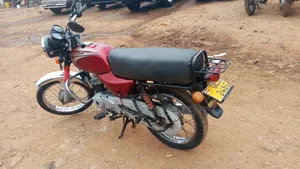 Bajaj Boxer 100 2017 Red