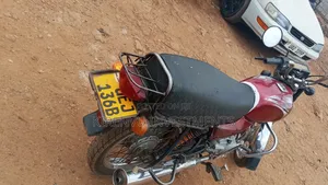 Bajaj Boxer 100 2016 Red