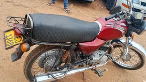 Bajaj Boxer 100 2016 Red