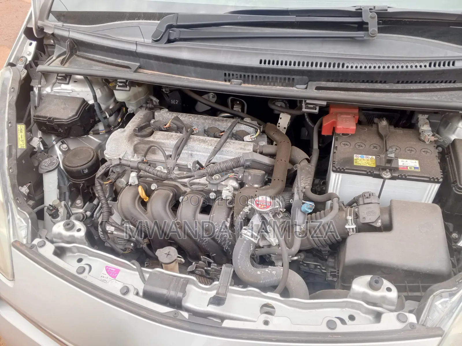 Toyota Ractis 2011 Silver
