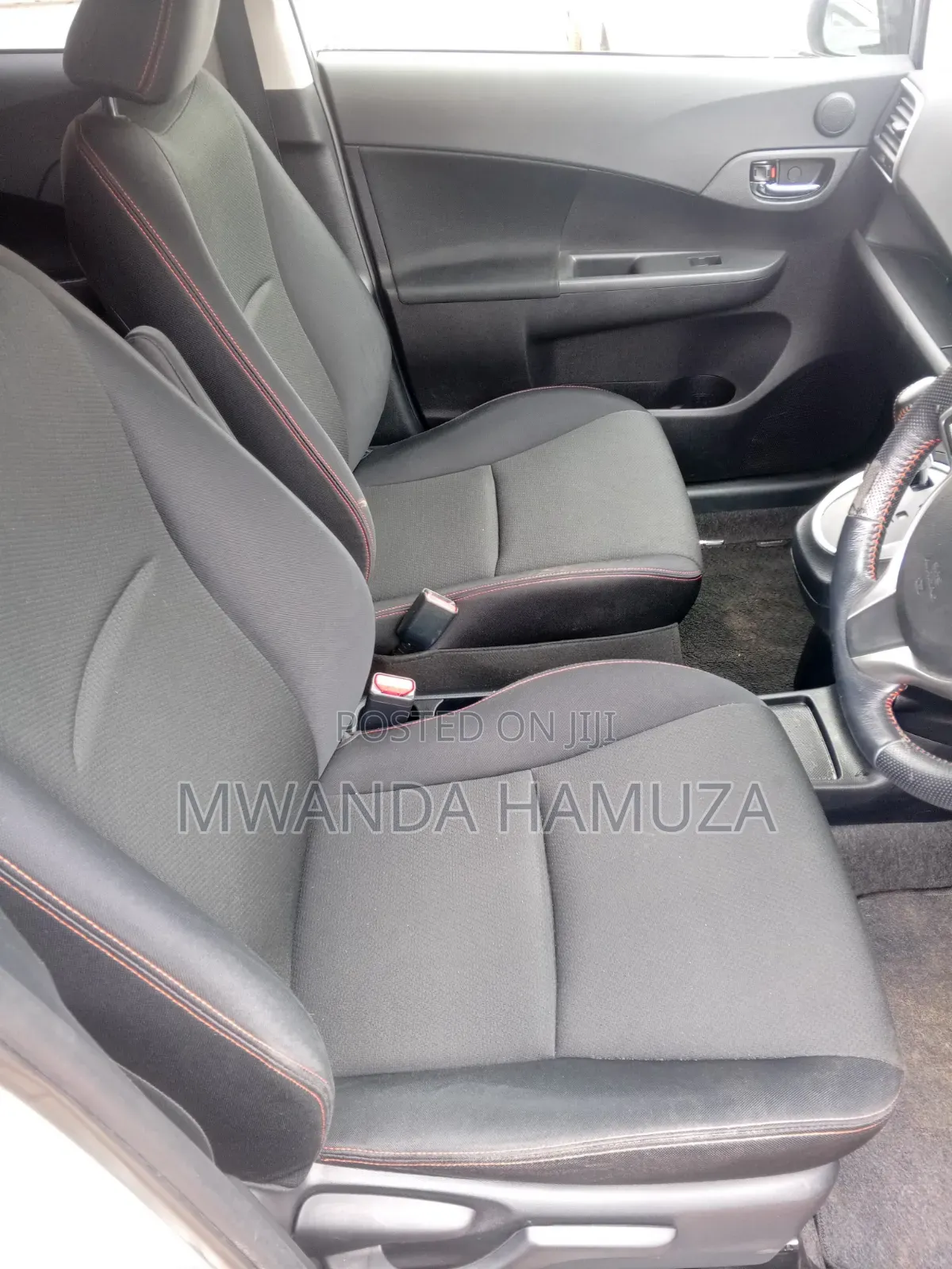 Toyota Ractis 2011 Silver
