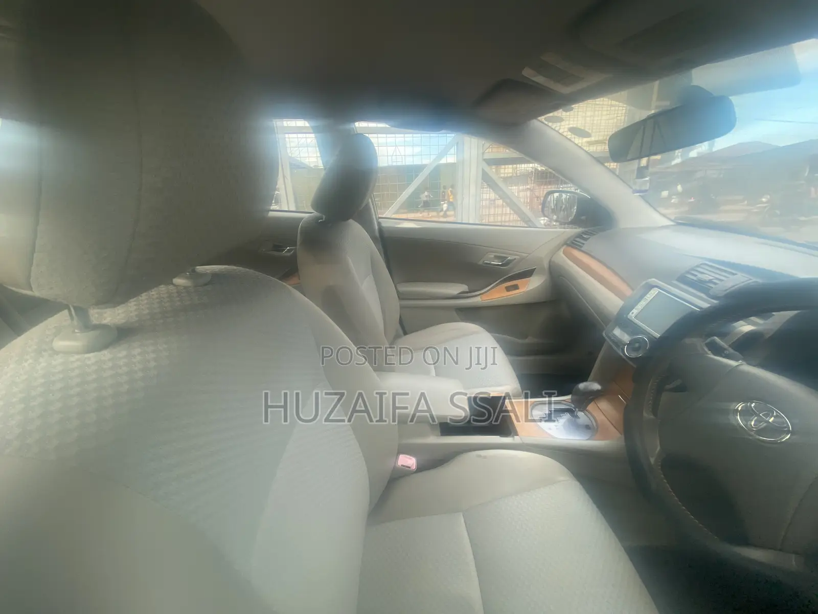 Toyota Premio 2010 White
