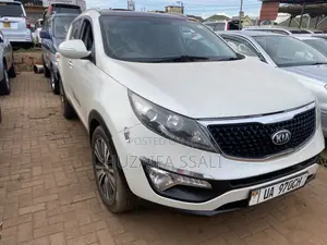 Kia Bongo 2014 White