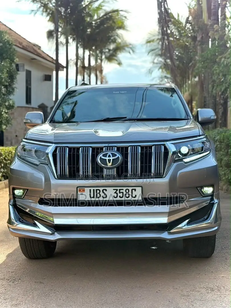 Toyota Land Cruiser Prado 2018 Gray