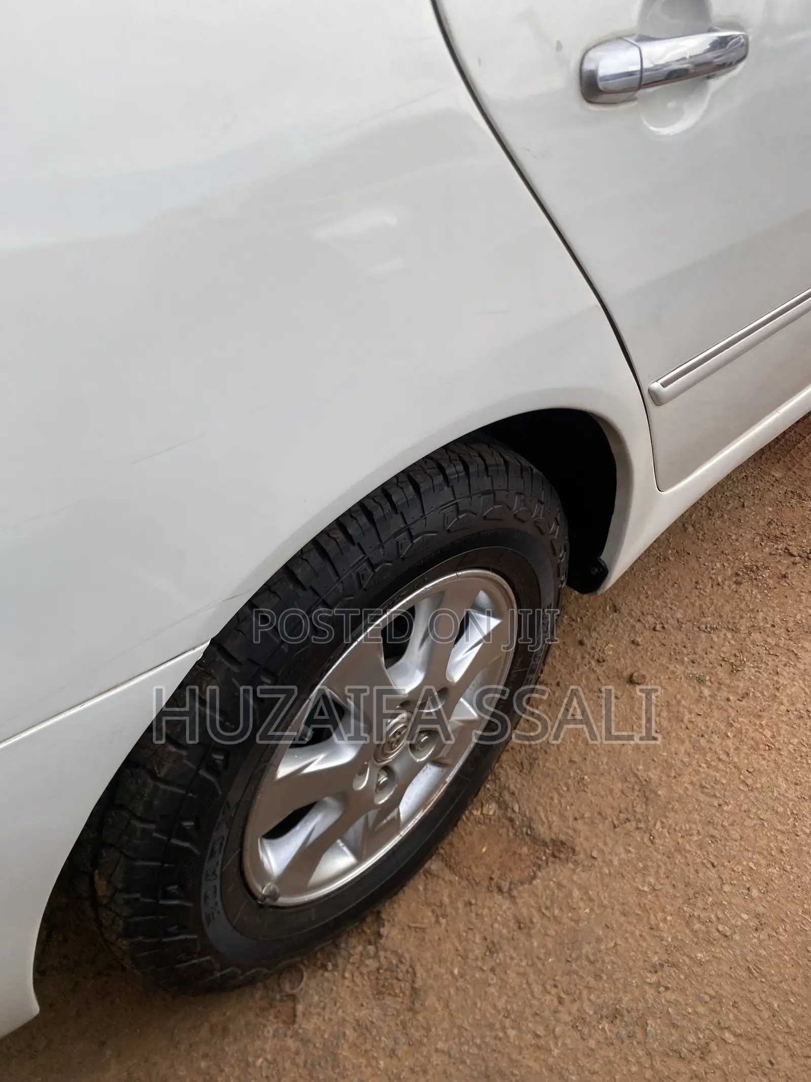 Toyota Grand HiAce 2002 White