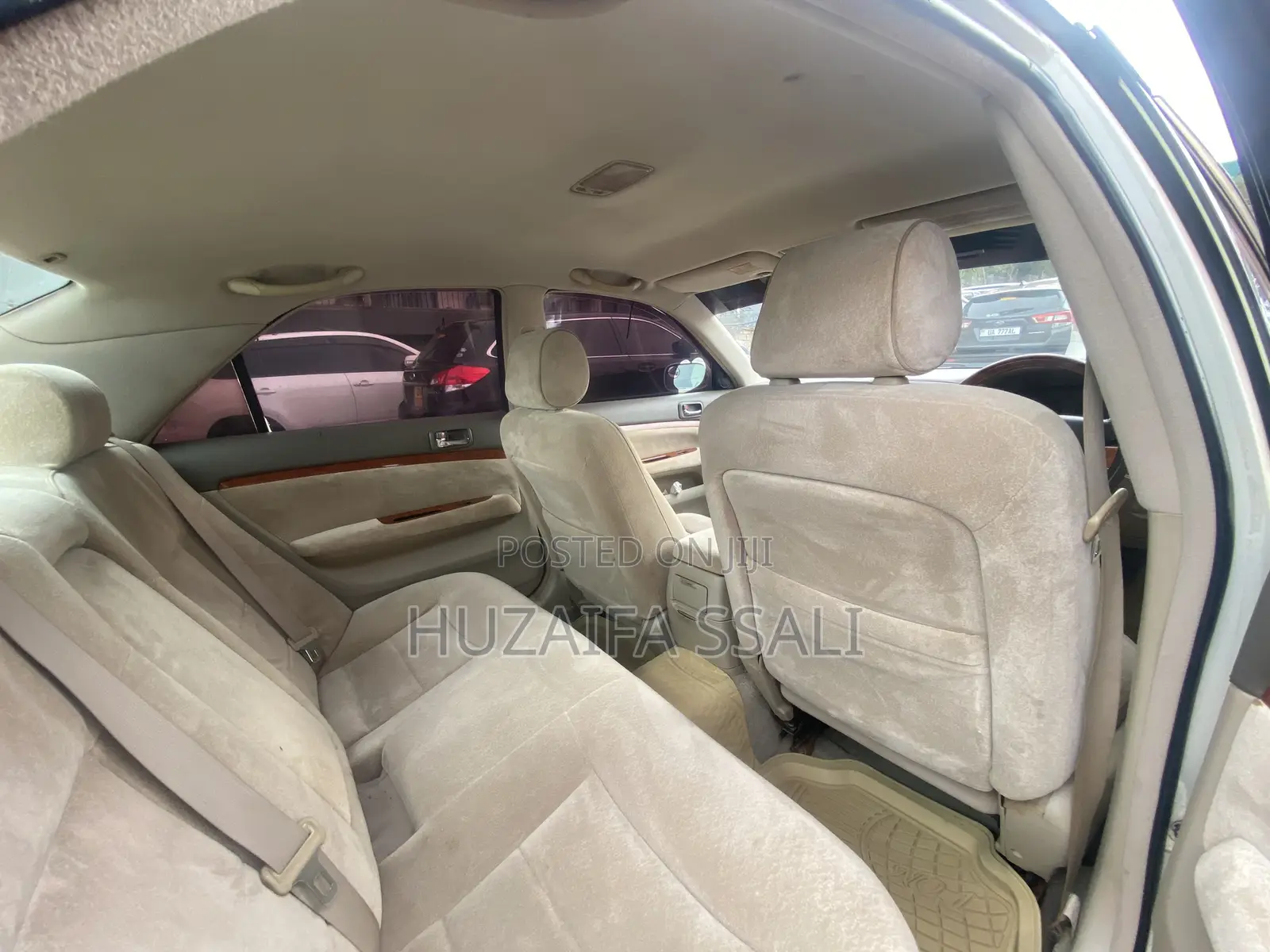 Toyota Grand HiAce 2002 White