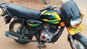 Bajaj Boxer 125 2021 Red