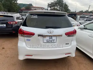 Toyota Wish 2014 White