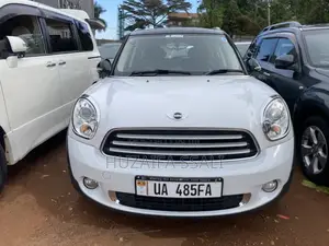 Mini Cooper 2022 White
