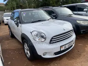 Mini Cooper 2022 White