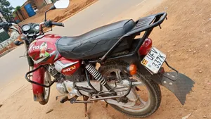 TVS HLX 125 2018 Red