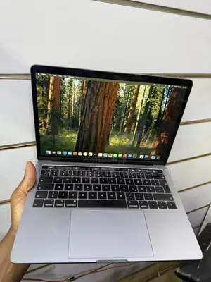 Laptop Apple MacBook Pro 2019 16GB Intel Core i7 SSD 512GB