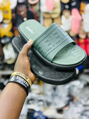 Open Men’s Sandals F
