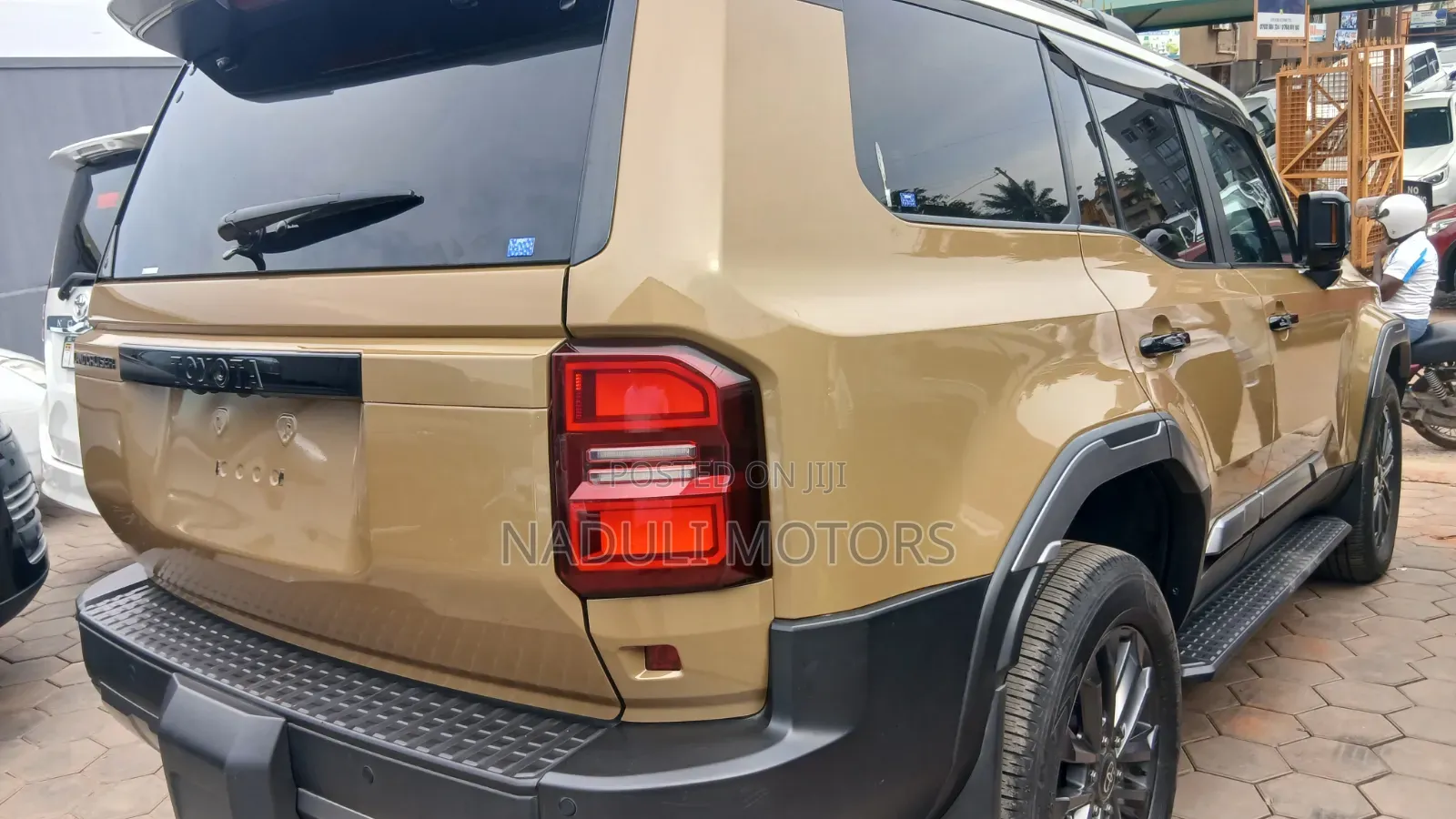 Toyota Land Cruiser Prado 2025