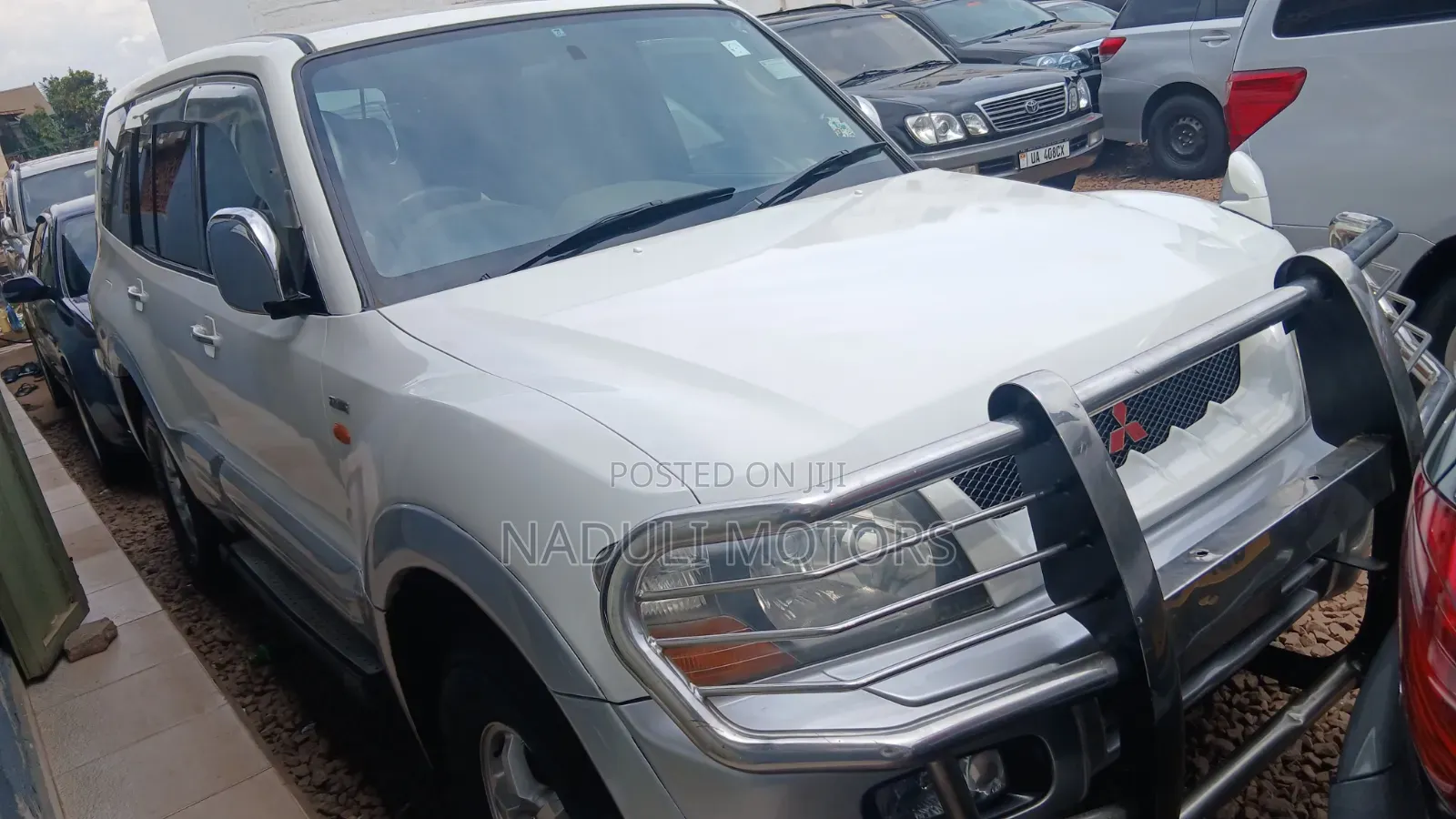 Mitsubishi Pajero 2008 White