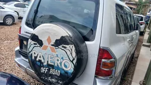 Mitsubishi Pajero 2008 White