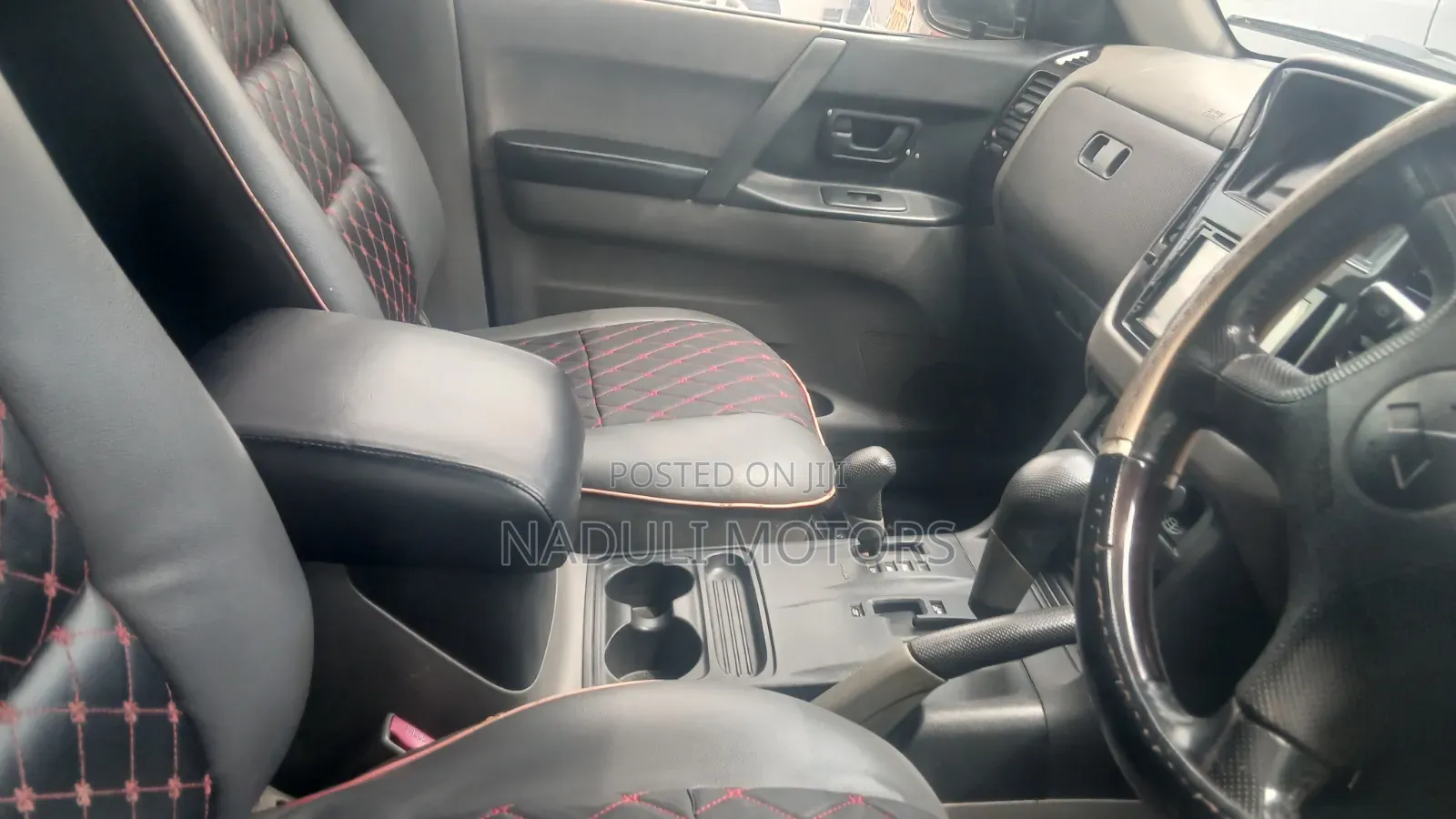 Mitsubishi Pajero 2008 White