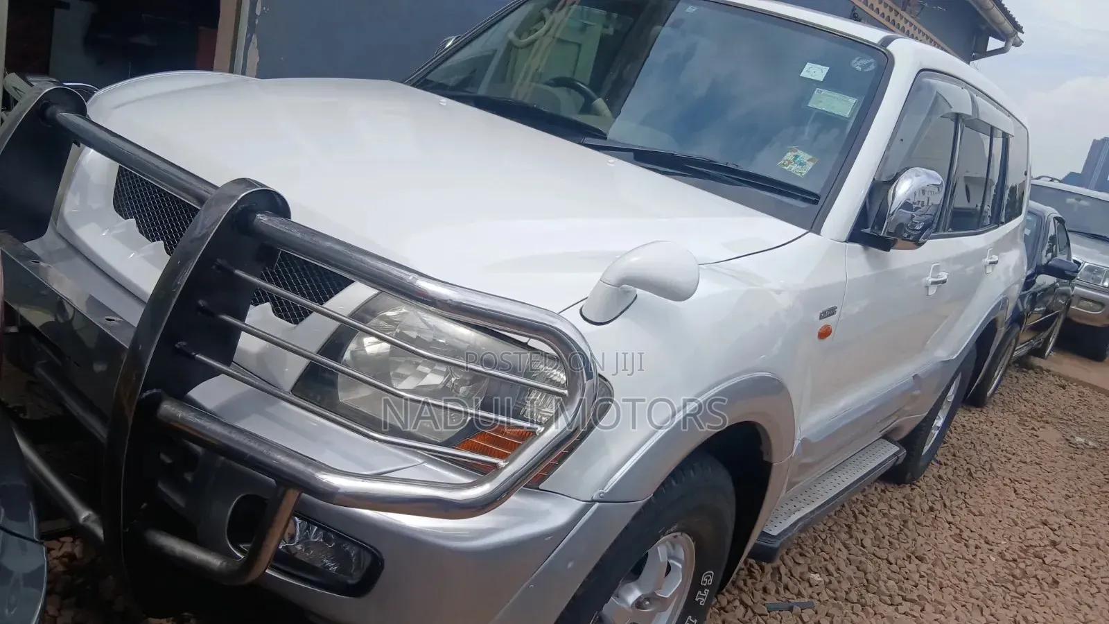 Mitsubishi Pajero 2008 White