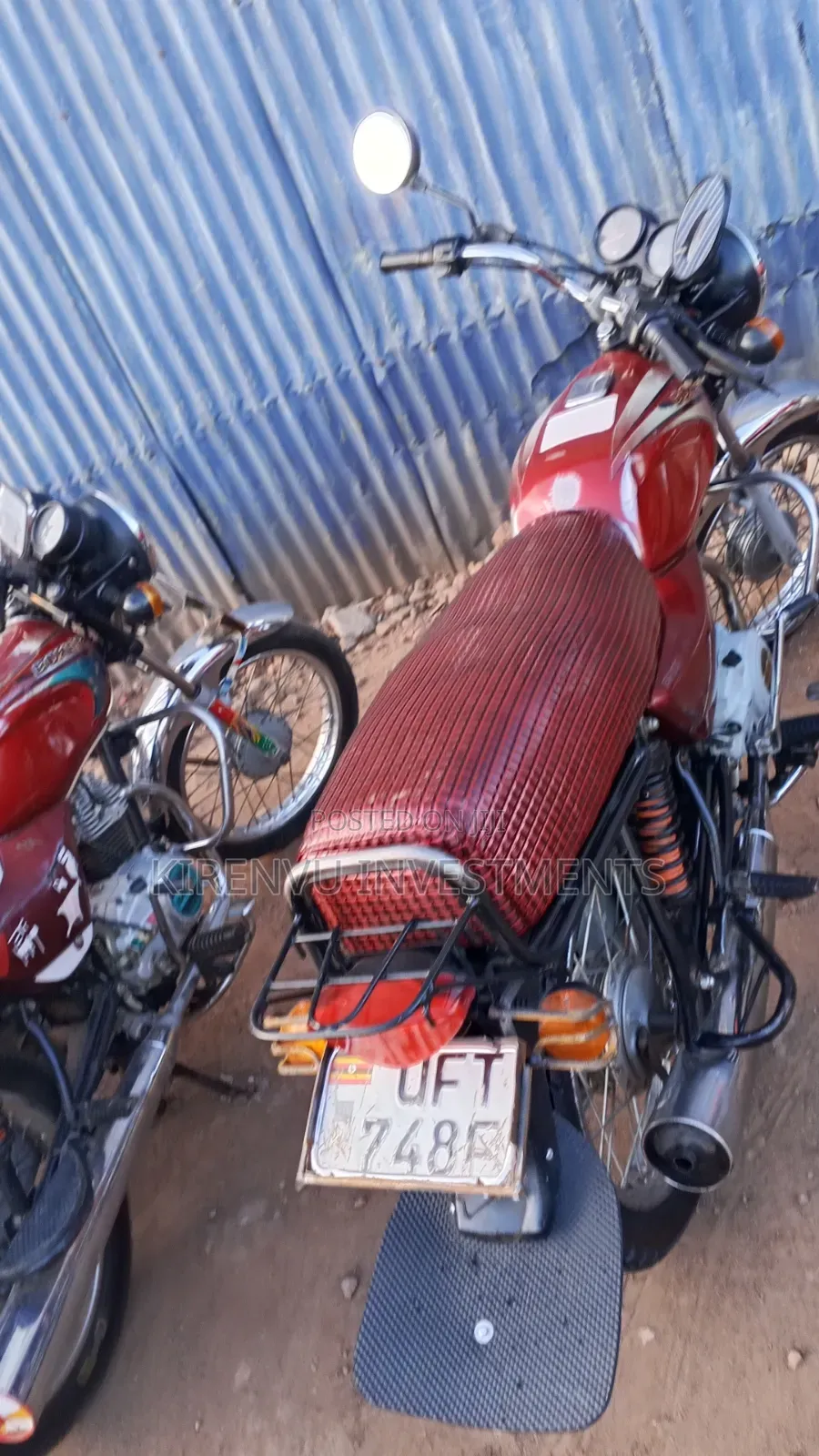 Bajaj Boxer 100 2021 Red