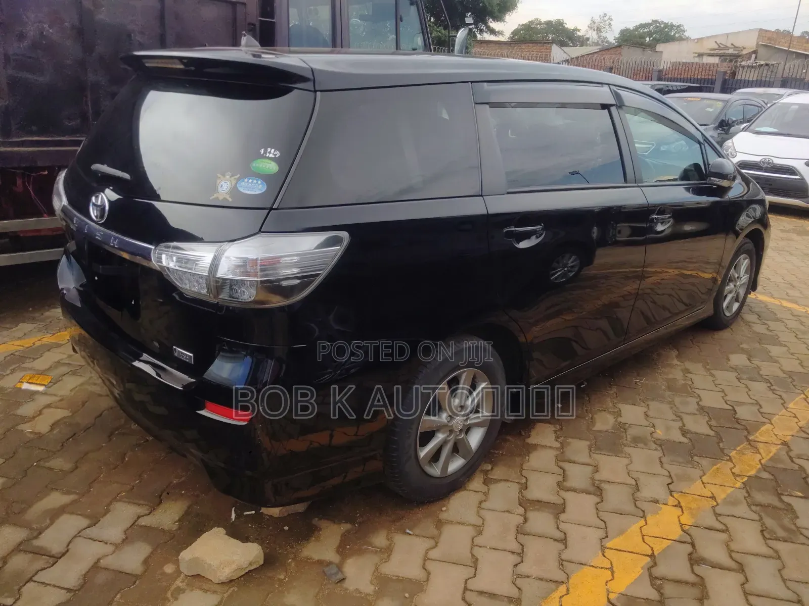 Toyota Wish 2012 Black