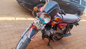 Bajaj Boxer 125 2020 Red