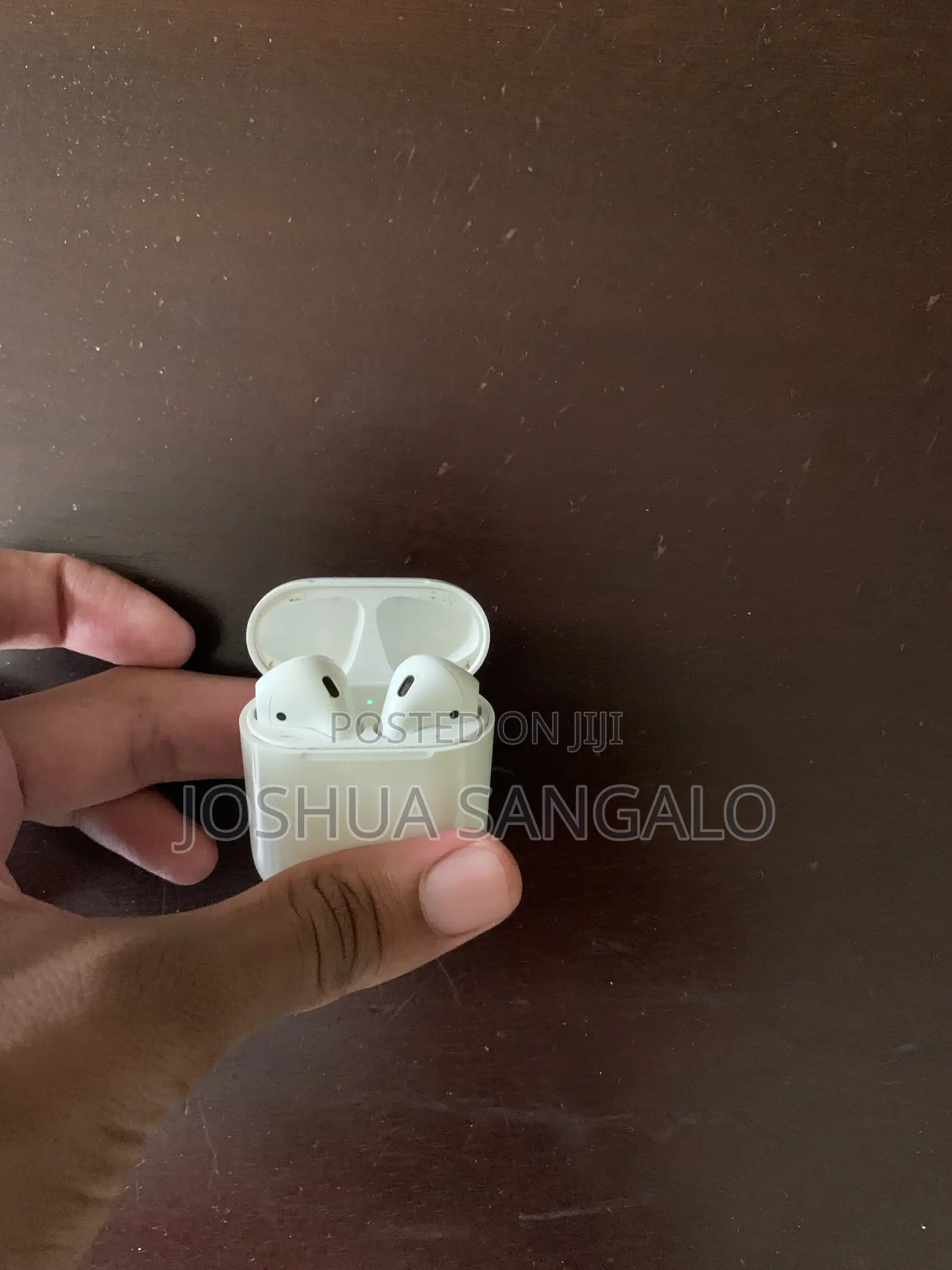 Apple AirPods 2nd Gen