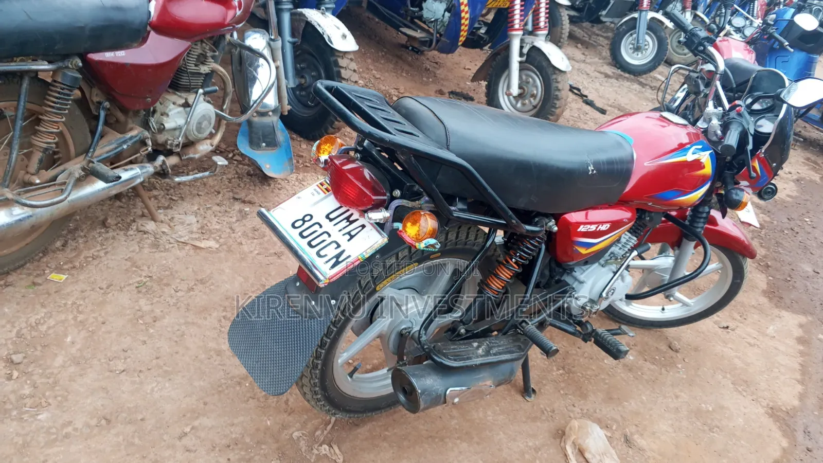 Bajaj Boxer 125 2025 Red