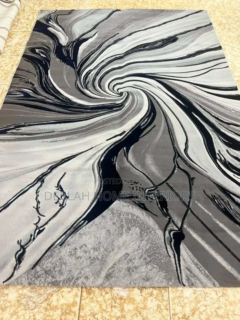 Center Table Smooth Carpet