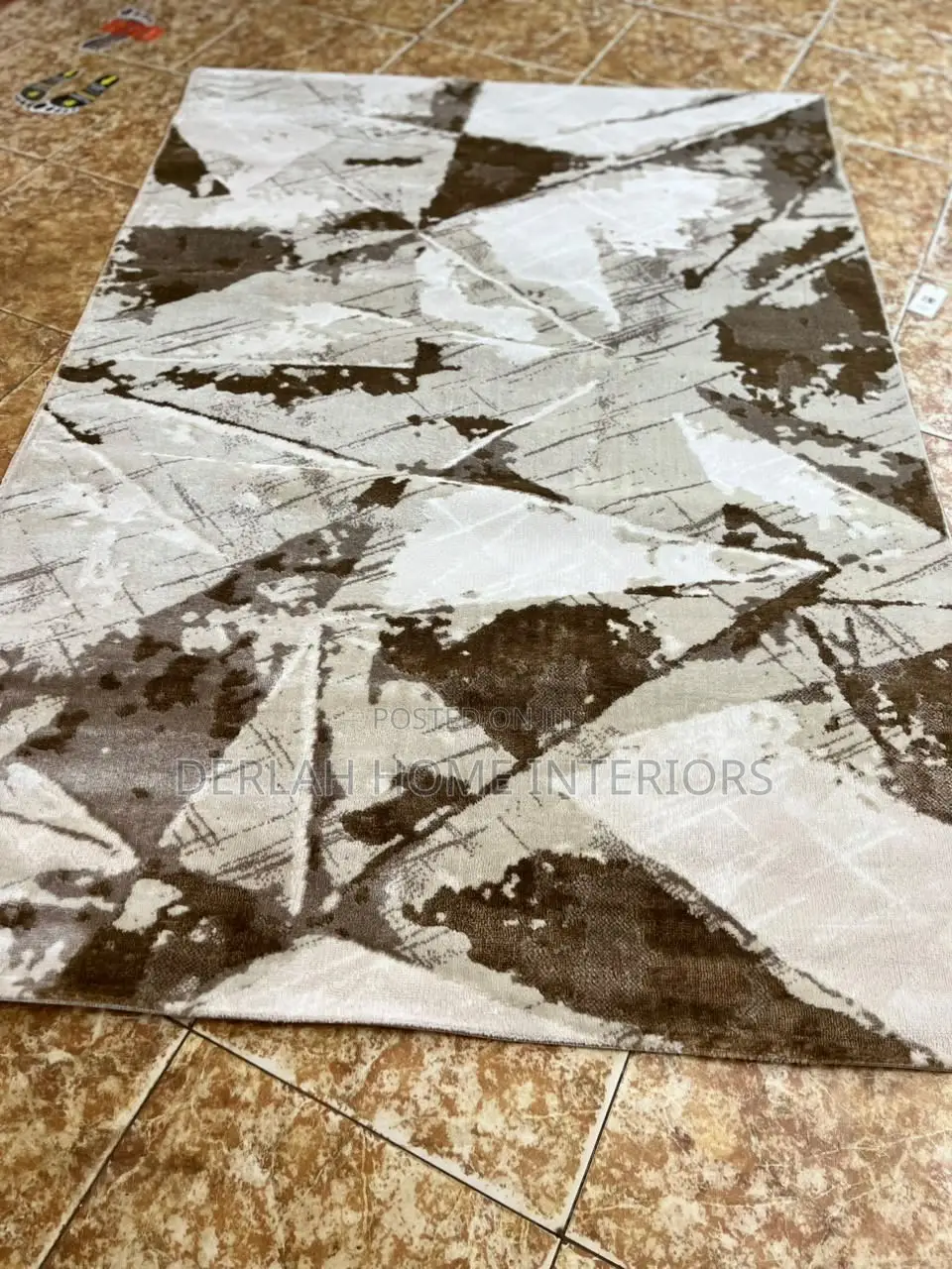 Colonial Smooth Carpets (Center Table)