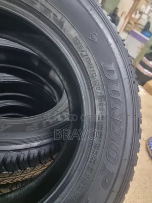 225/70r17 Dunlop Good Condition for Harrier