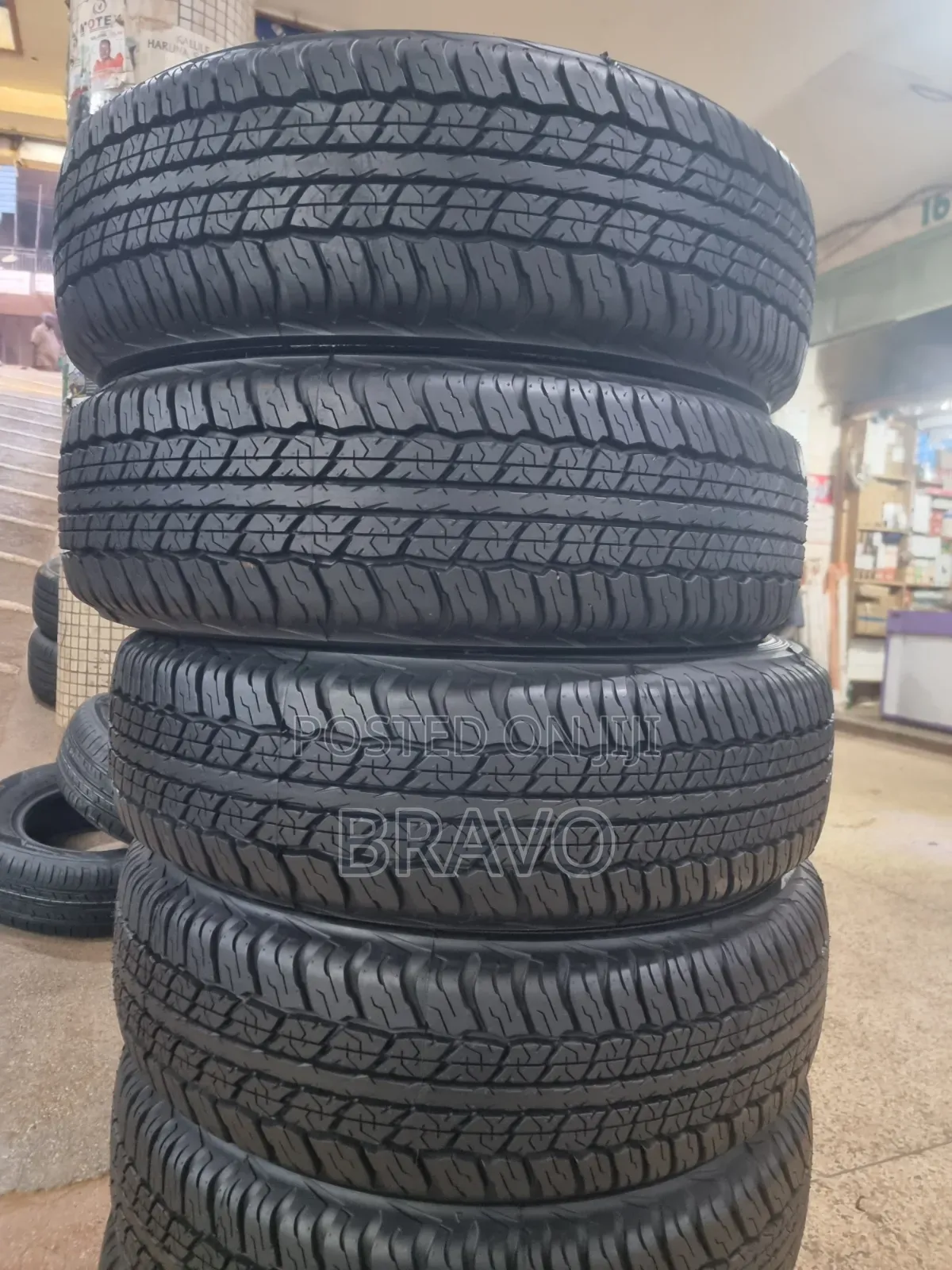 225/70r16 Japan Tyres for Klugar, Vanguard, Rov4, Harrier