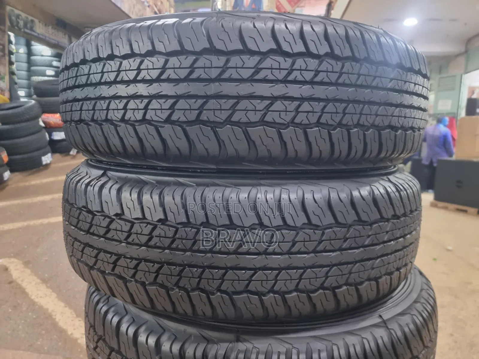 225/70r16 Japan Tyres for Klugar, Vanguard, Rov4, Harrier