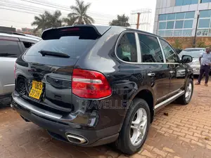 Porsche Cayenne 2010 Black
