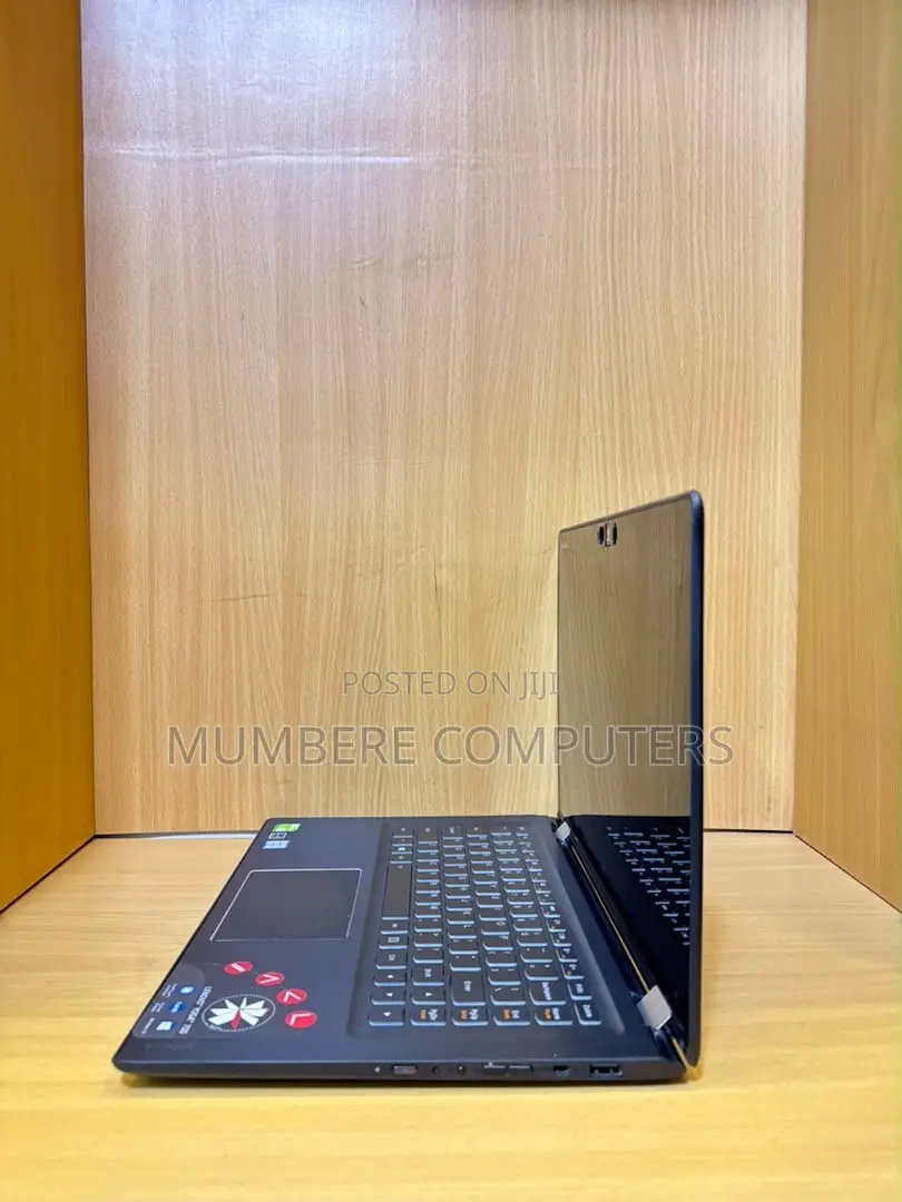 Laptop Lenovo Yoga 700 8GB Intel Core i5 SSD 256GB