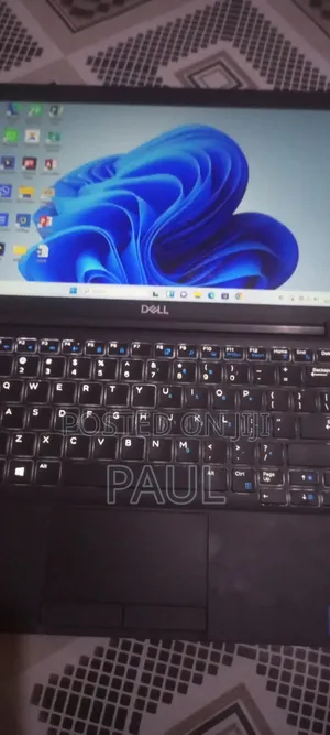 Laptop Dell Latitude 7390 8GB Intel Core i5 SSD 256GB