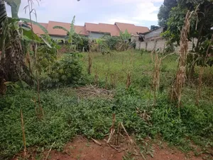 100by100ft for Sale in Kisaasi
