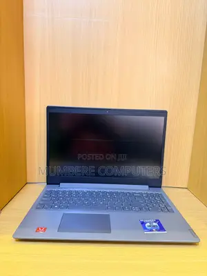Laptop Lenovo V330 8GB AMD Ryzen 3 SSD 256GB